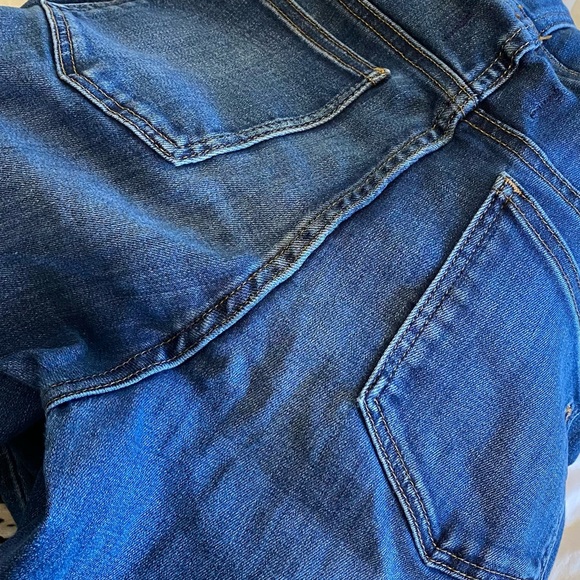 Madewell Maternity Over-the-Belly Skinny Jeans in Danny Wash: TENCEL™ Denim 27 - Picture 10 of 10